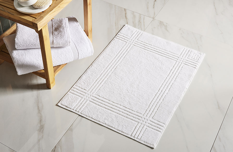 Tapis de bain d'hôtel